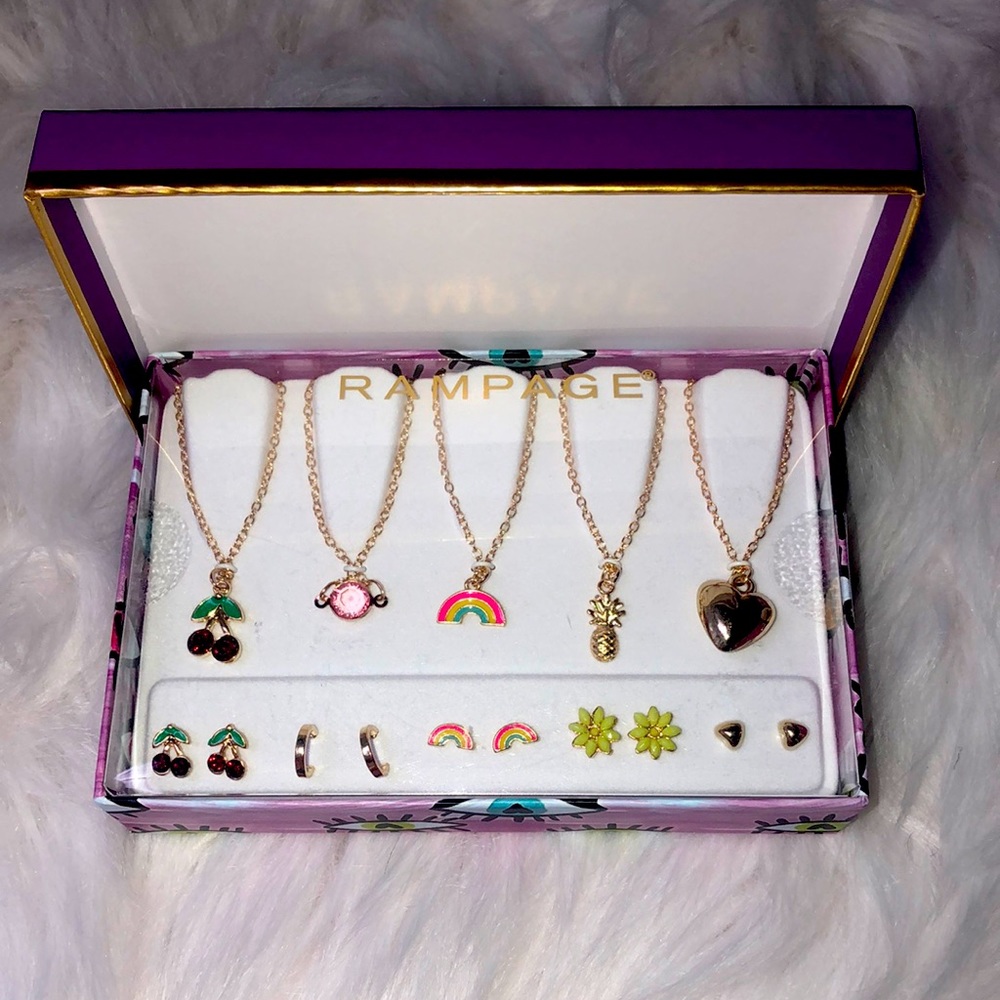 3 for $10 Sale - Rampage CUTE set of necklaces and earrings